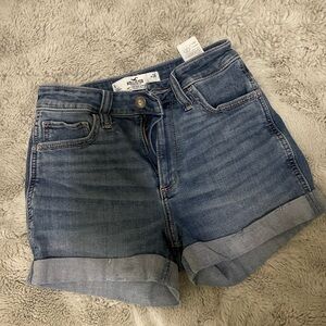 Hollister curvy high-rise short 3” soft stretch, size 3/26